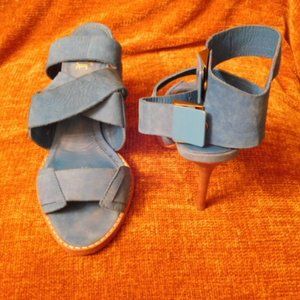 TOPSHOP UNIQUE Suede Blue Stiletto Heels, size 37 European